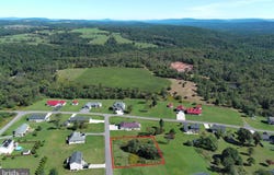 43 SPENCER Lane, ROMNEY, WV 26757