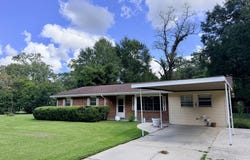 110 Huntington Dr, Picayune, MS 39466