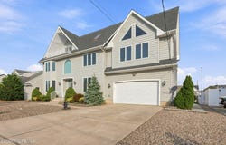 806 Spar Drive, Forked River, NJ 08731