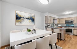 10513 S Avenue E, Chicago, IL 60617