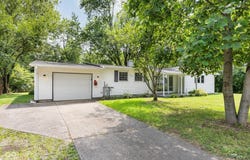 47 Brookside Drive, Whiteland, IN 46184