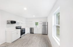33 Allamuchy Trl, Byram Twp., NJ 07821-3102