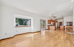 9264 GLORY Ct NE, Salem, OR 97305