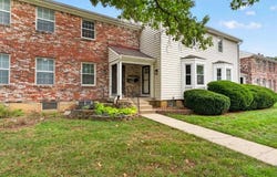 6811 N Askew Circle, Gladstone, MO 64119
