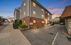 243 Robeson St, Fall River, MA 02720