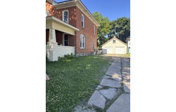 120 S Washington St, Elkhorn, WI 53121