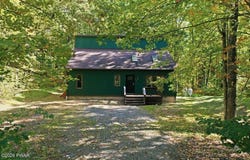 105 Forest Drive, Hawley, PA 18428