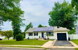 72 Valley View Rd, Hillside Twp., NJ 07205-2528