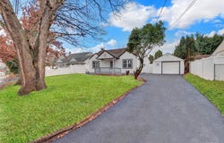 12 Carlls Path, North Babylon, NY 11703