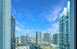 55 SE 6th St, Miami, FL 33131