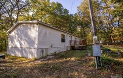 10123 Dorlac Drive, Cadet, MO 63630