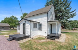 135 N Main Ave, Tea, SD 57064