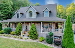500 Piney Grove Road, Hampton, TN 37658