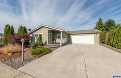718 W Heritage Loop, Sequim, WA 98382