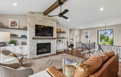 17564 Aurora Drive, Clive, IA 50325