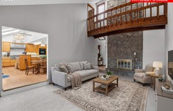 4249 RIVERVIEW Dr, WestLinn, OR 97068