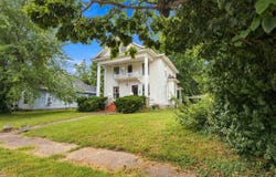 511 Mcnatt Avenue, Aurora, MO 65605