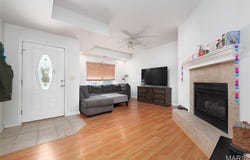 279 Carmel Valley Way, Saint Robert, MO 65584