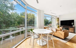 524 Manhattan Avenue, Brooklyn, NY 11222