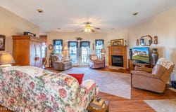 159 Austin Lane, Jacksboro, TN 37757