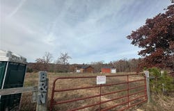 4330 Highway Y, Ellington, MO 63638