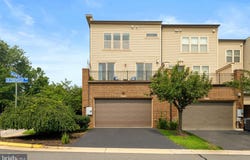 22792 SAGAMORE Square, BRAMBLETON, VA 20148