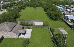 801 Genoa Red Bluff Road, Pasadena, TX 77504