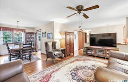 35 Nutmeg Lane, Shelton, CT 06484