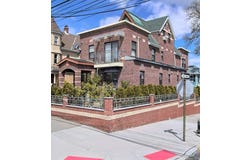 125-19 14th Avenue, College Point, NY 11356