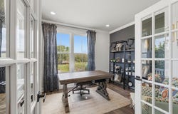 300 Crest Ln, Mars, PA 16046