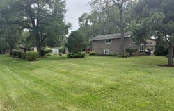 29W313 Ray Avenue, West Chicago, IL 60185