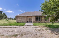 143 Michael Dr, Harper, TX 78631