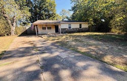 706 Forbes Drive, Bald Knob, AR 72010