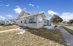 404 7th Ave E, Twin Falls, ID 83301