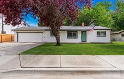847 W Pine Ave, Meridian, ID 83642