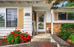 2565 DOVER Dr, Eugene, OR 97404