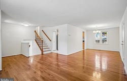 5045 KENERSON DR, FAIRFAX, VA 22032
