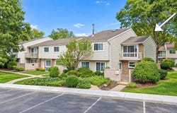204 Springmeadow Drive, Holbrook, NY 11741