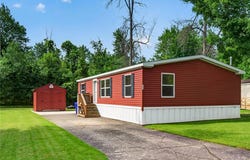 33 Willow Rd, Gaines, NY 14411