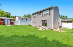 17 Walnut Road, Kings Park, NY 11754