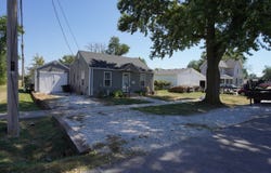 120 S Walnut St, Centralia, MO 65240
