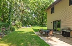 126 N Lapham Peak Rd, Delafield, WI 53018