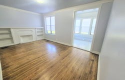 6210 S Eberhart Avenue, Chicago, IL 60637