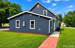 200 E White Street, Morganton, NC 28655