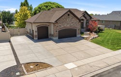 3323 W 1680 N, Clinton, UT 84015