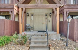 5633 SW Foxcroft S Circle, Topeka, KS 66614