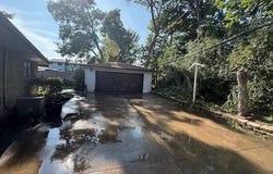 3377 S 34th St, Milwaukee, WI 53215