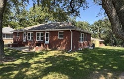 708 Upton Avenue, Springfield, MI 49037