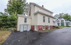 18 Maple Street, Dover, NH 03820