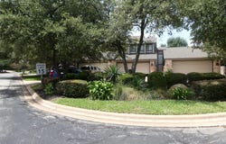 1004 E SOLANO Dr NE, Austin, TX 78750
